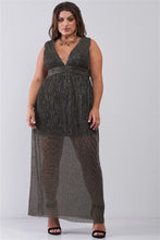 Load image into Gallery viewer, Plus Black &amp; Gold V-neck Sleeveless Pleated Fabric Maxi Dress
